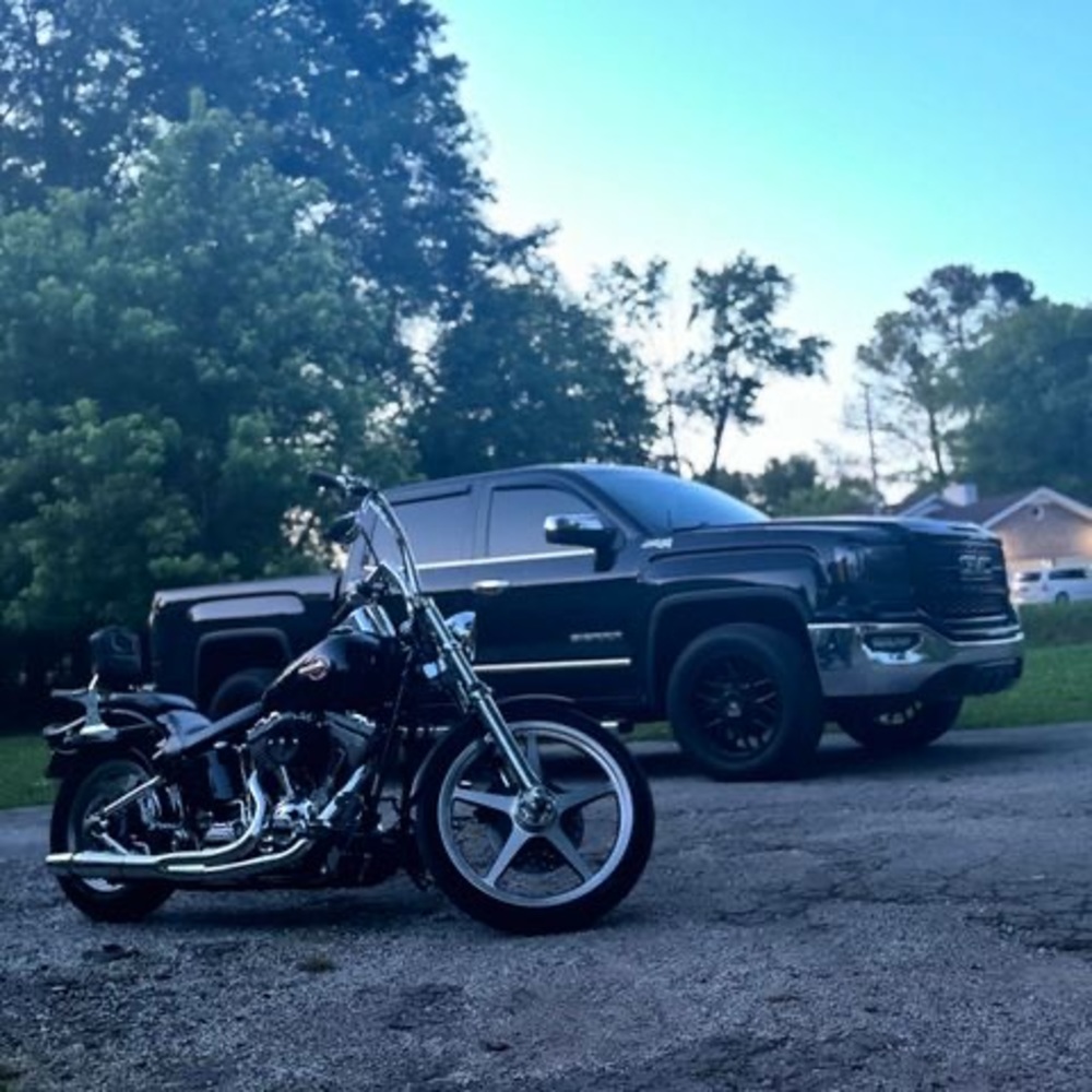 Meet your Posher, Phillip